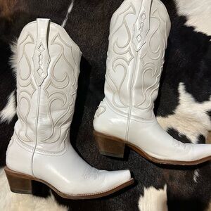 White Western Cowboy Boots